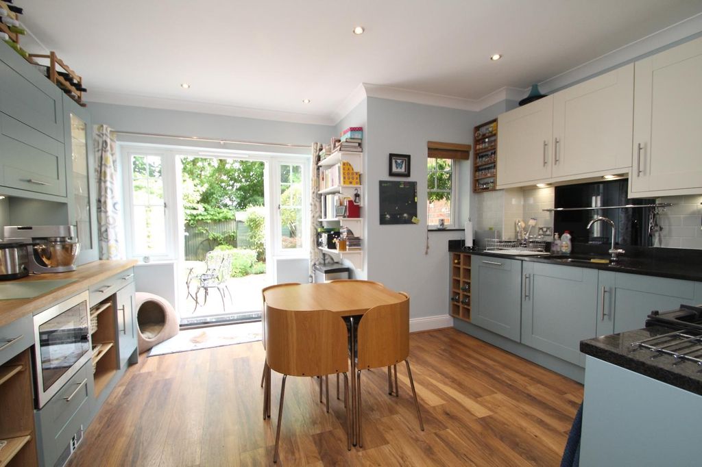 Property photo 2 of 12 0 General