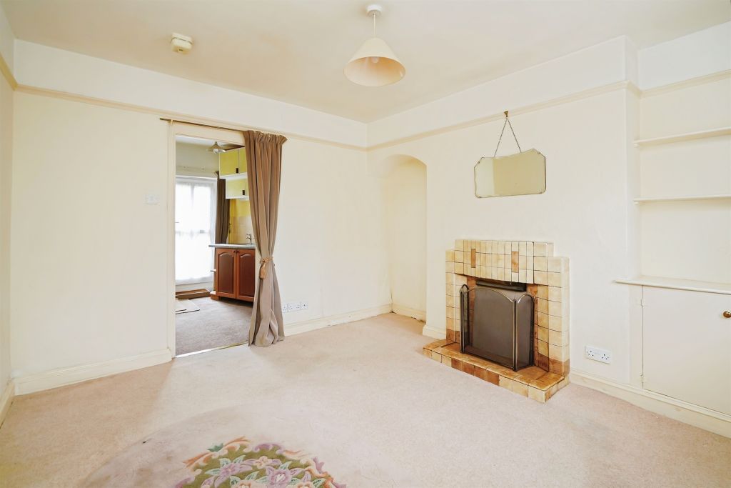 Property photo 3 of 16