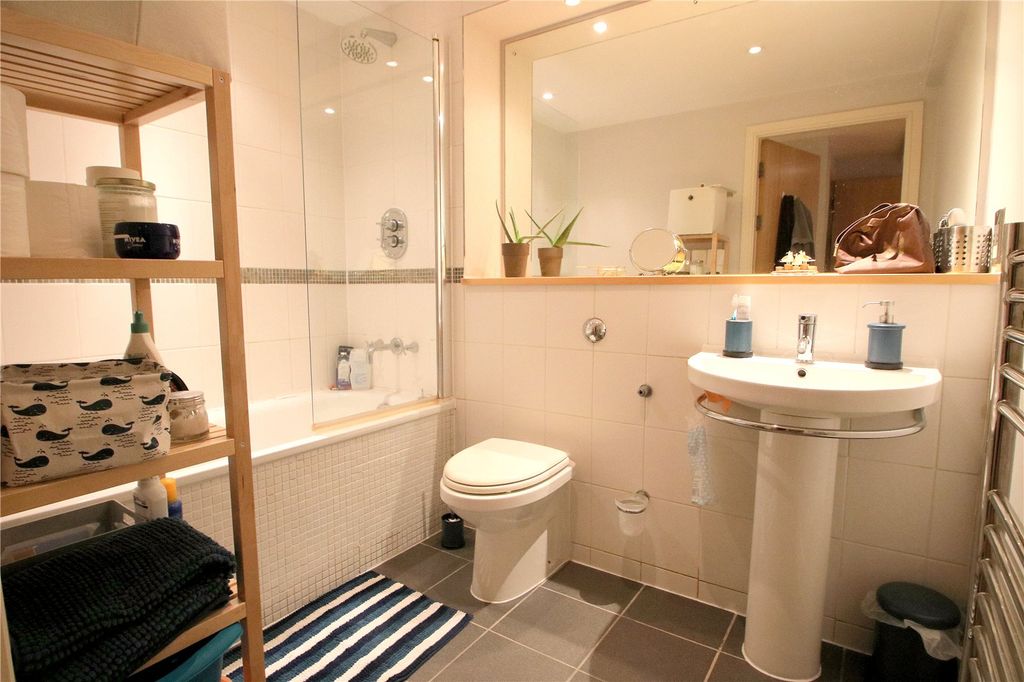 Property photo 2 of 8 Picture No. 03