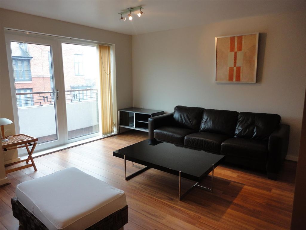 Property photo 2 of 11