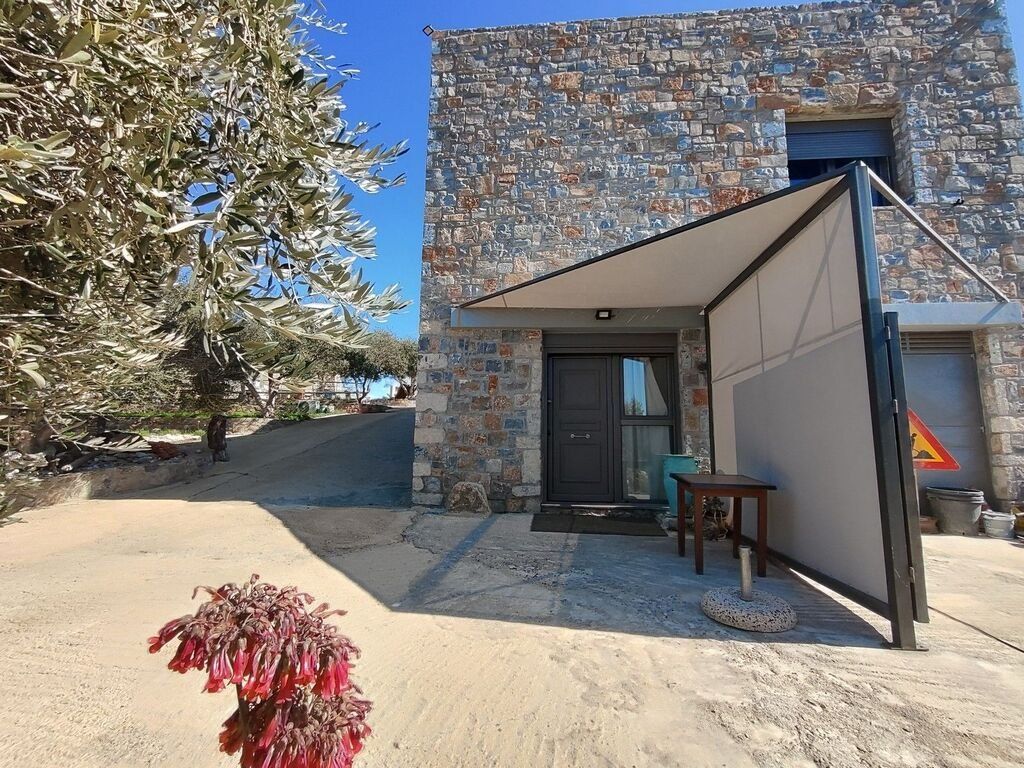 Property photo 1 of 17 For Sale Detached House 288 m² In Crete