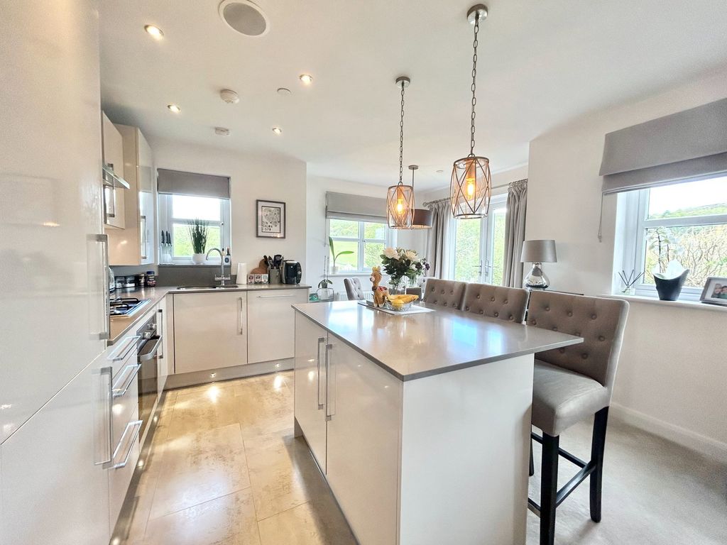 Additional image 4 of 2 bed flat for saleLon Y Dderwen, Conwy LL32