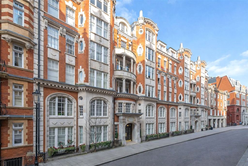 Property photo 2 of 10 External