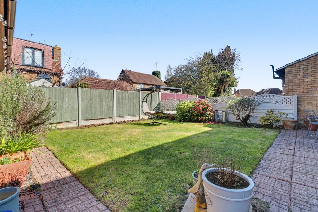 Property photo 2 of 21