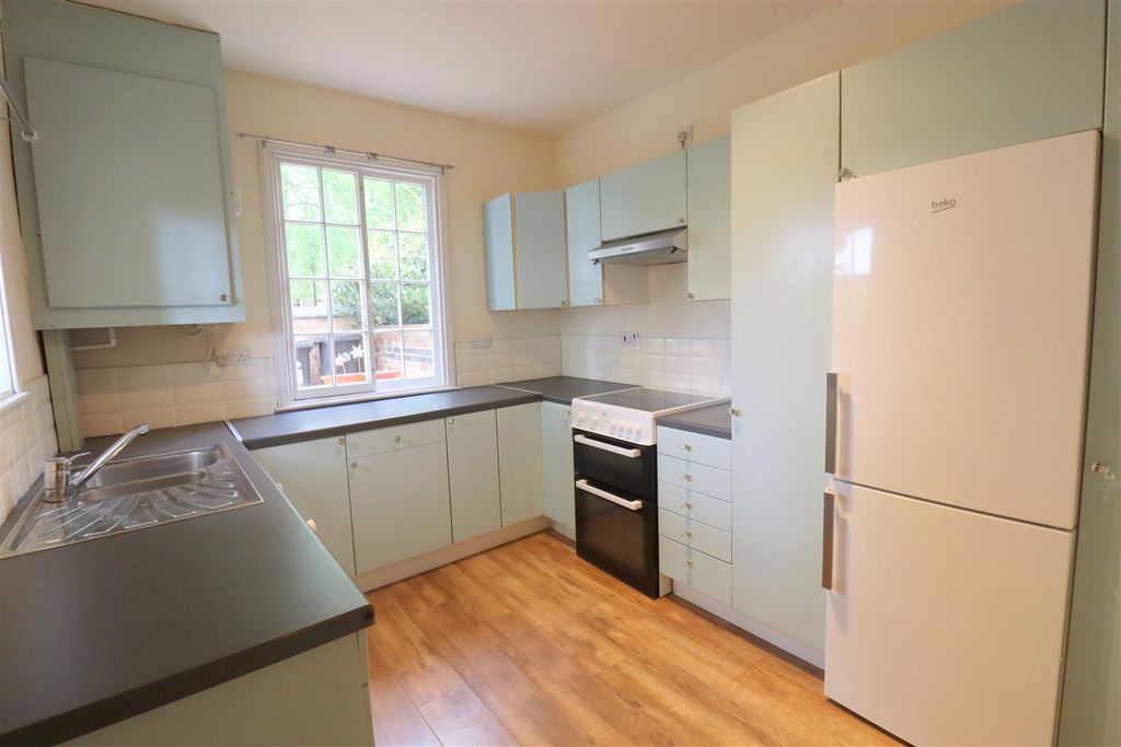 Property photo 3 of 10 8.Jpg