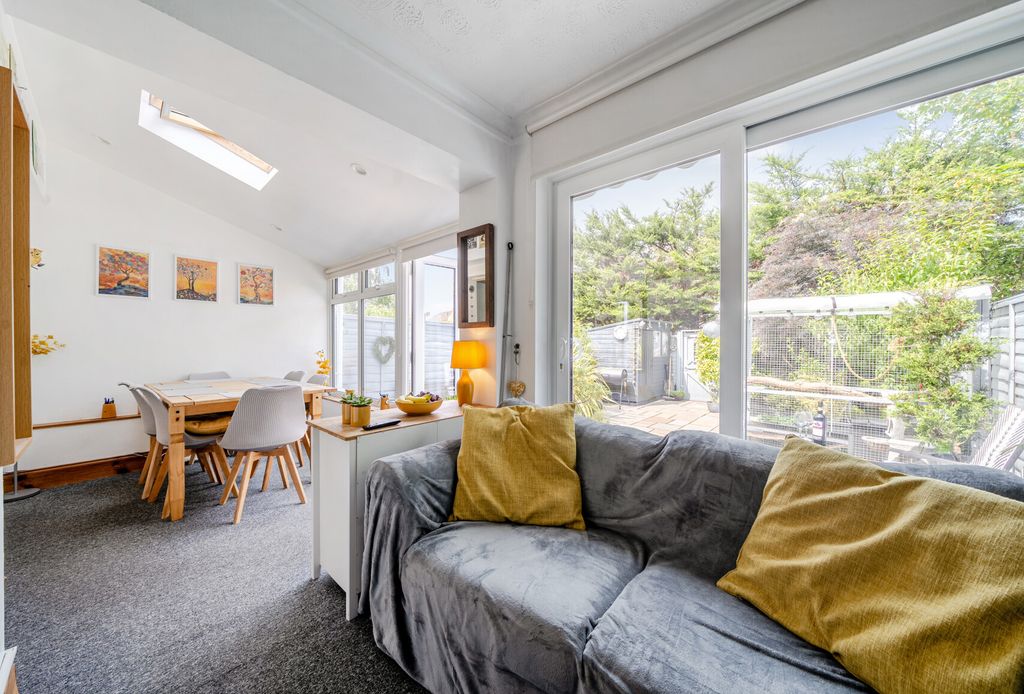 Property photo 3 of 22 1495535-9-6A5F6F6...