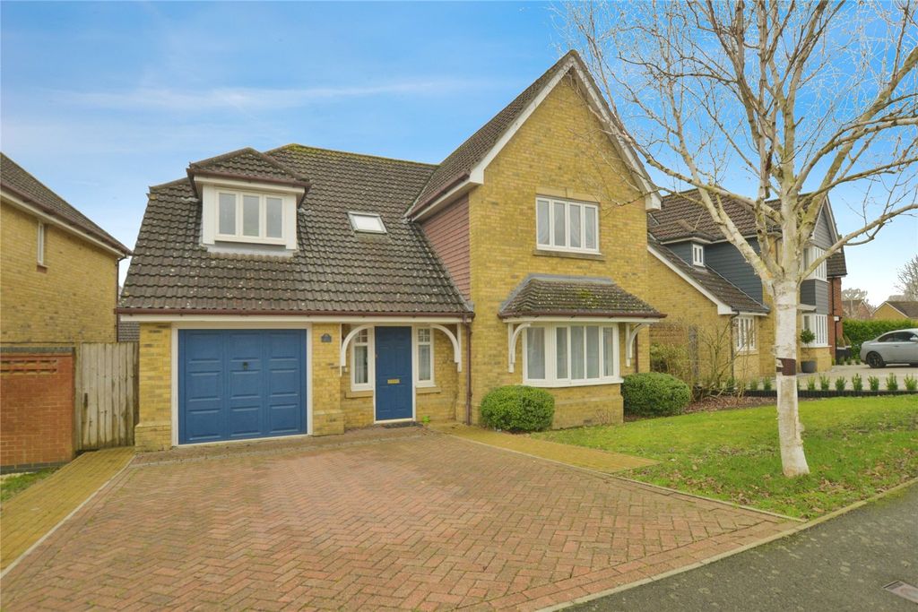 Property photo 2 of 18 Front