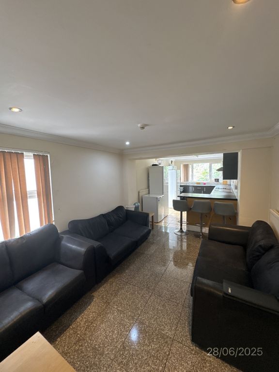 Property photo 3 of 48 Gallery