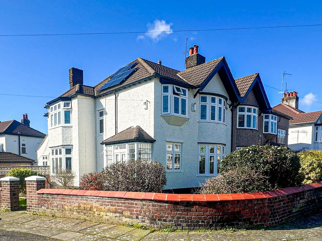 Property photo 1 of 17