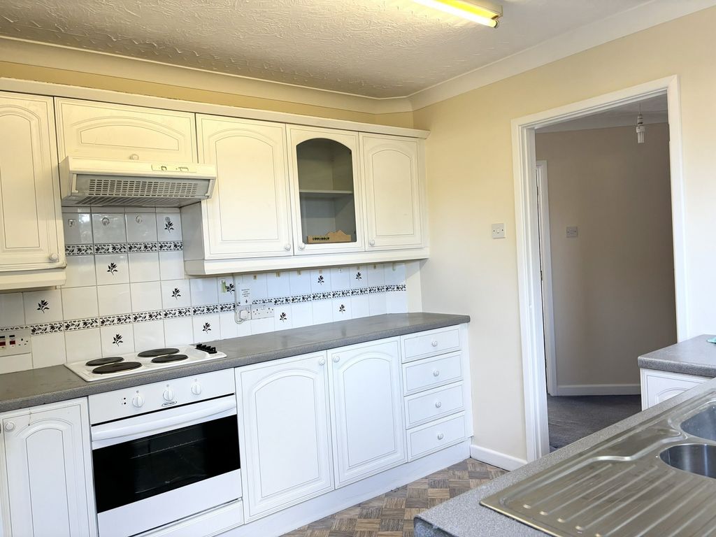 Property photo 2 of 17 Not Specified