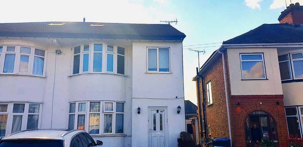 Property photo 1 of 6 Grove Crescent, Kingsbury, Nw9