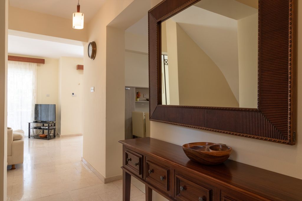 Property photo 3 of 26