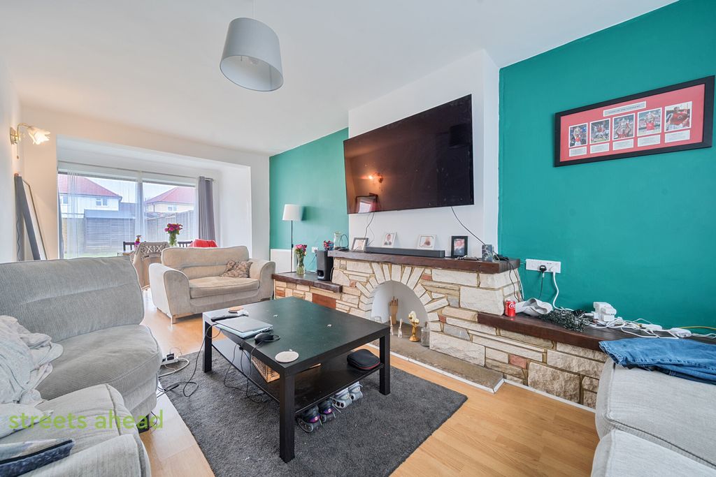 Property photo 2 of 22 6c23d9Db-945B-42B...