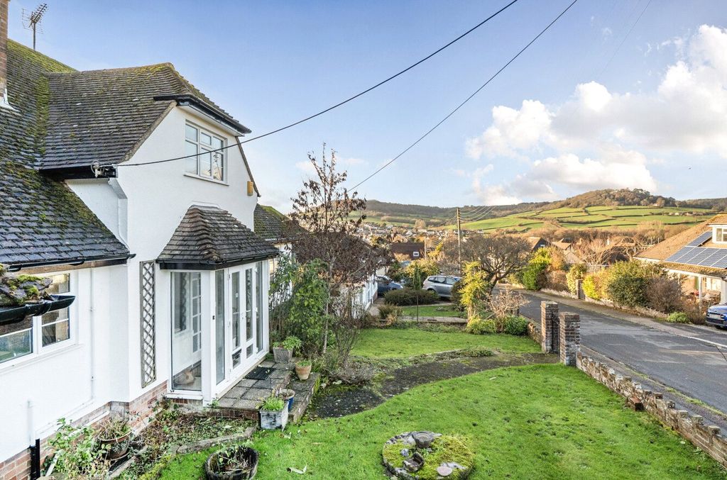 Property photo 2 of 22 Picture No. 19