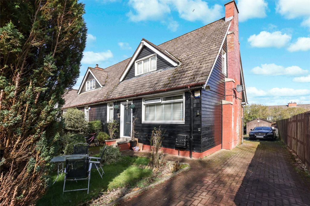 Property photo 1 of 21 Picture No. 01