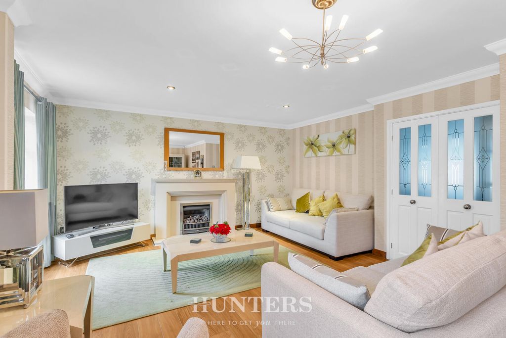 Property photo 3 of 26 Living Room