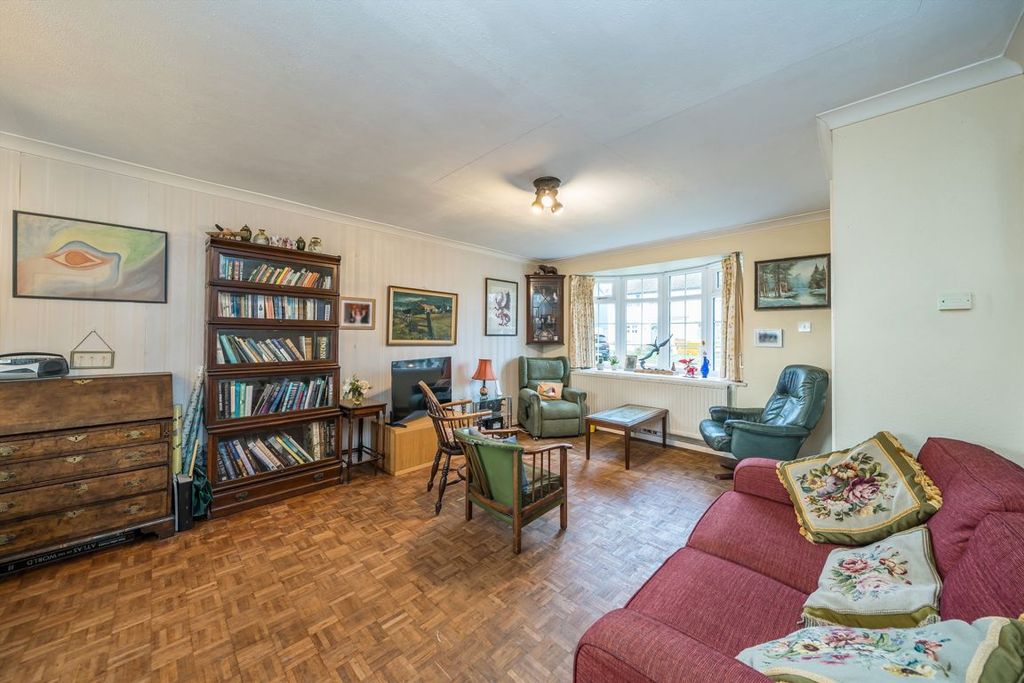 Property photo 3 of 8