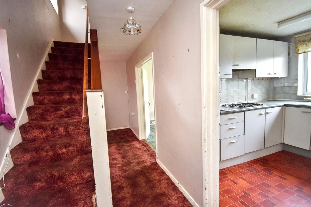 Property photo 3 of 23