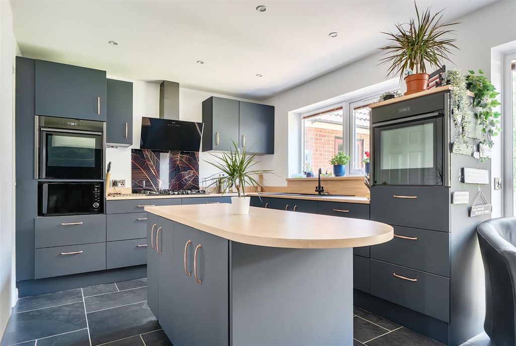 Property photo 2 of 20 1482632 (13).Jpg