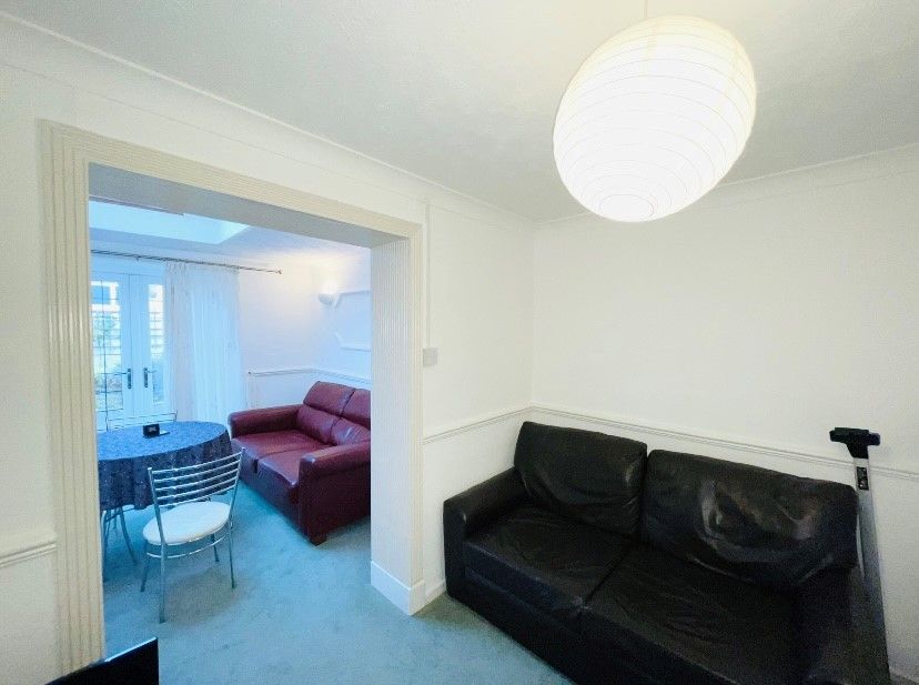 Property photo 3 of 6