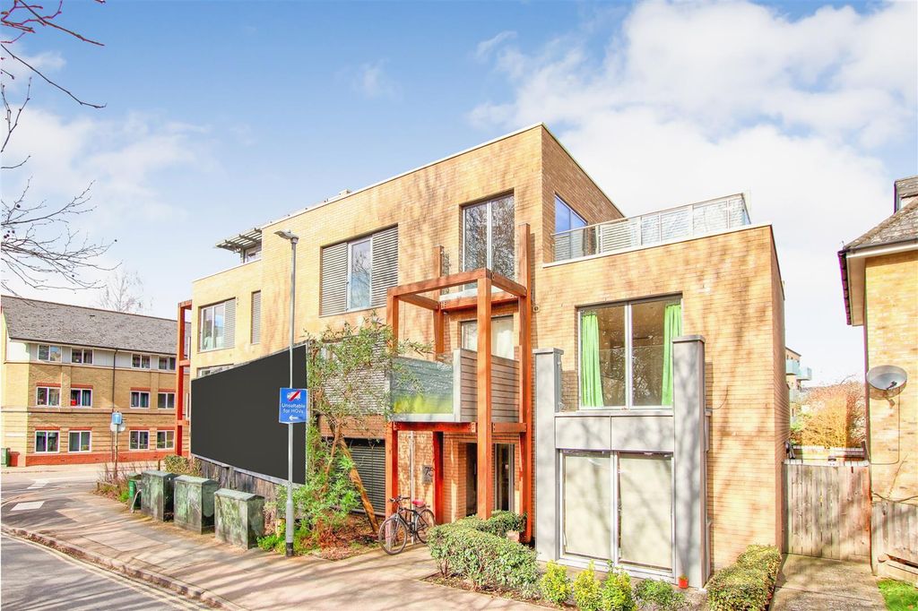 Property photo 1 of 12 Front 3.Jpg