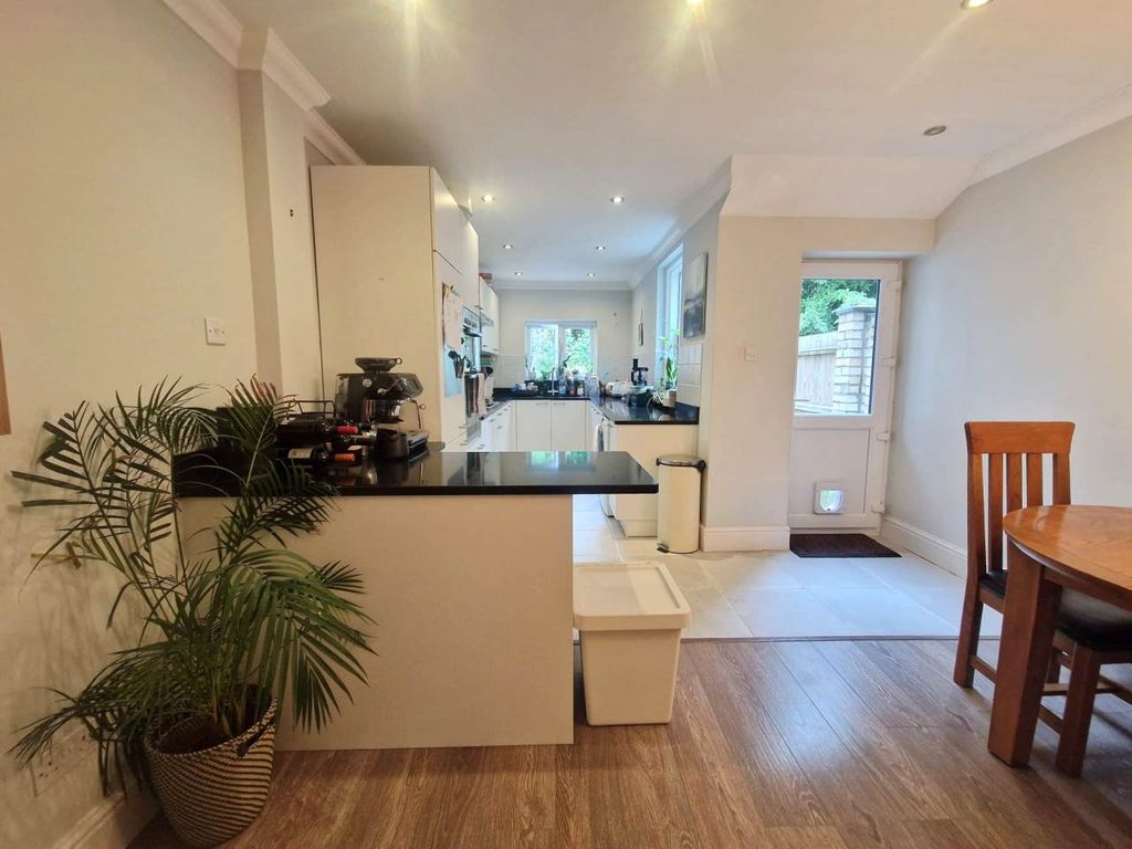 Property photo 3 of 19 Kitchen/Dining Room