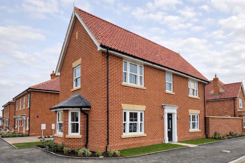 Property photo 1 of 12 Damask LG.Jpg