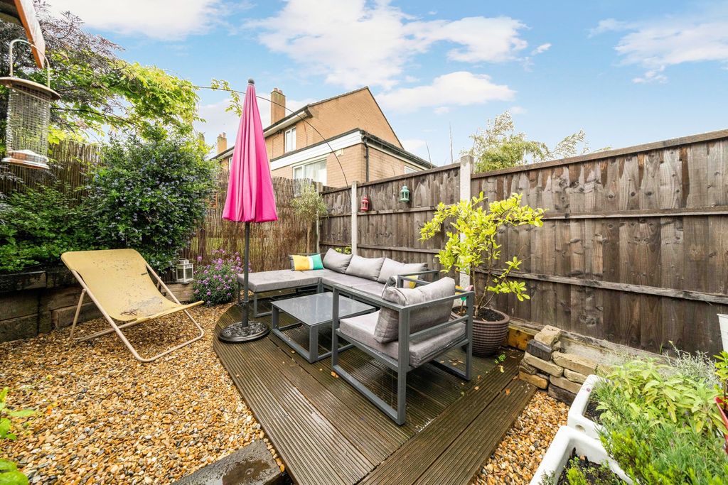Property photo 3 of 13