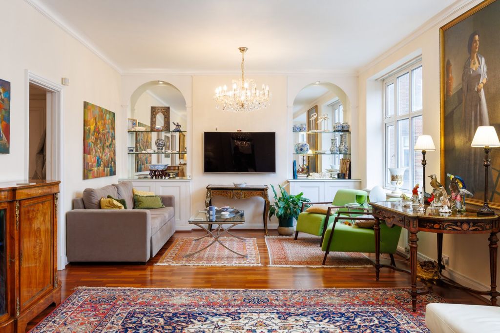 Property photo 2 of 8