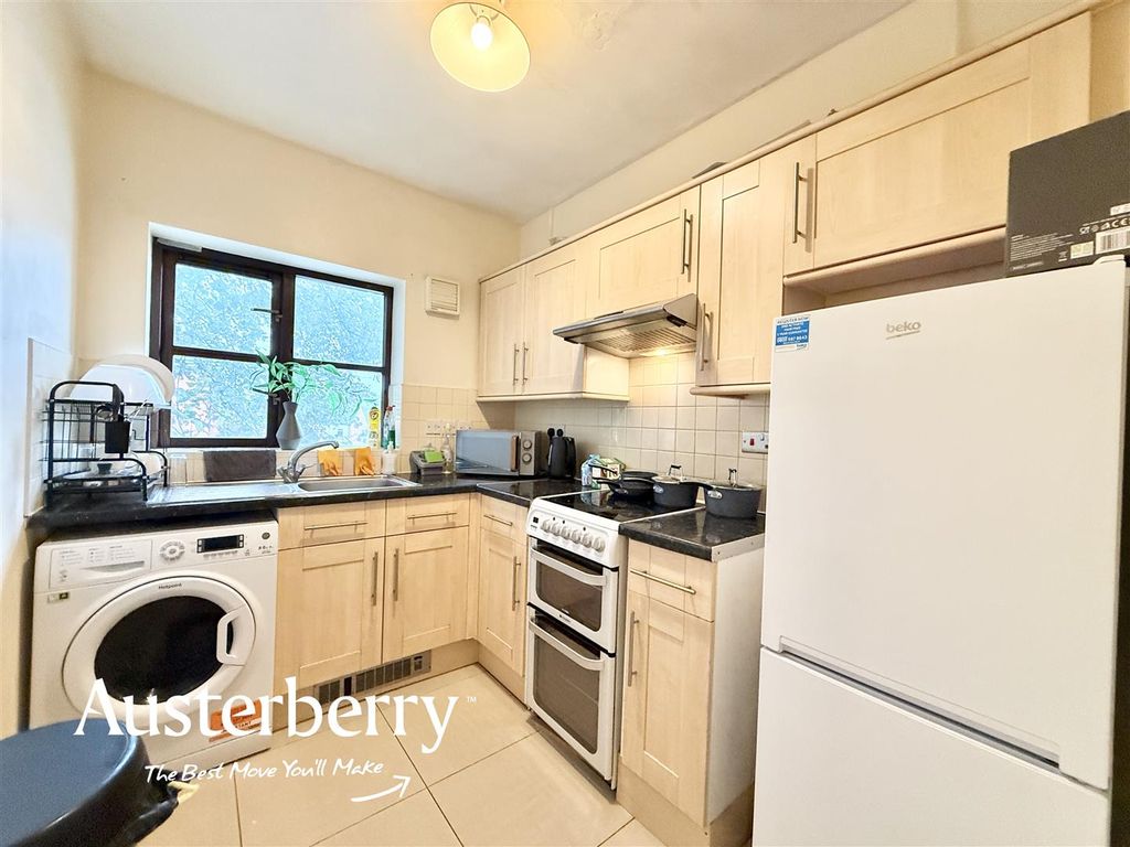 Property photo 2 of 8 Img_0213.Jpg