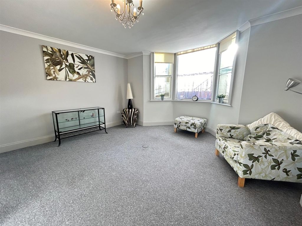 Property photo 2 of 8 1.Jpg