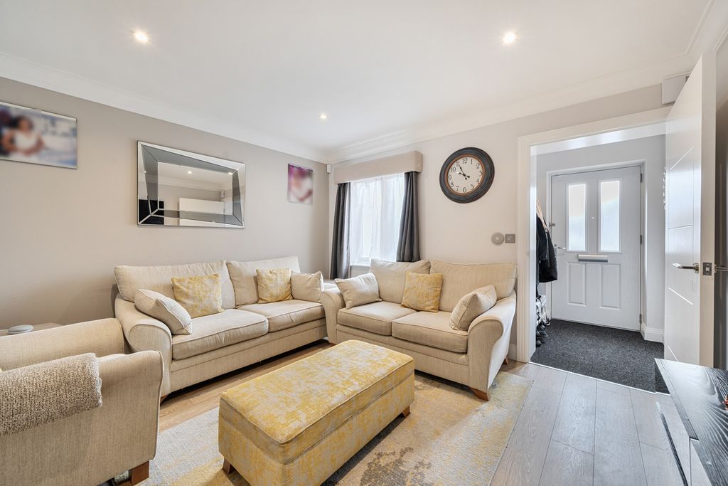 Property photo 3 of 20 1418103-2-699c2Bd...