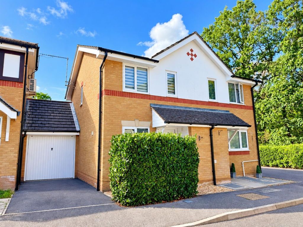 Property photo 1 of 11 Front 2.Jpg