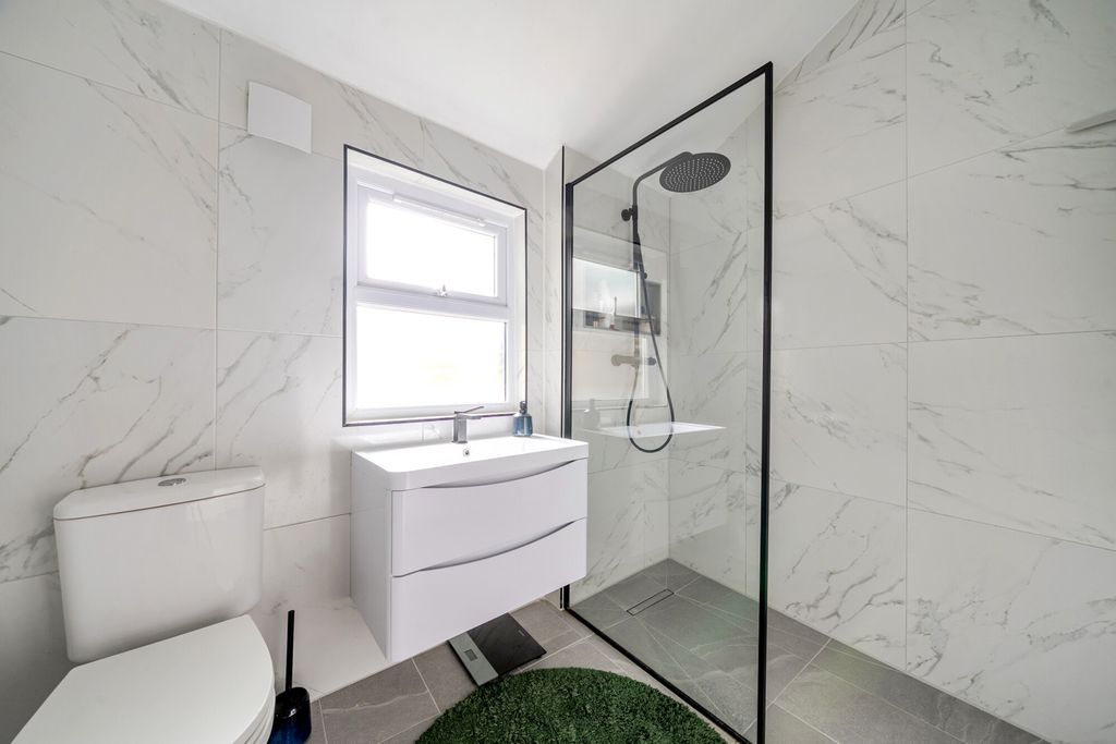 Property photo 3 of 13 Shower Room