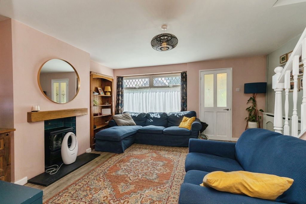 Property photo 2 of 20 Pbox-Img.Jpg