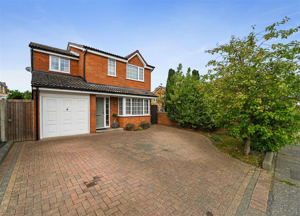 Property photo 1 of 16 Front