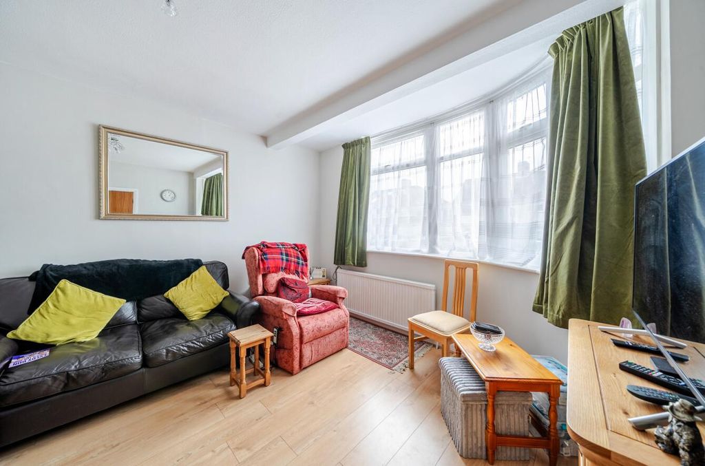 Property photo 2 of 11 Davidson Frost-Wellings, Dfw, St Edmunds Drive, St