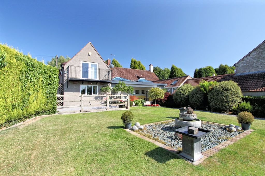 Property photo 1 of 21