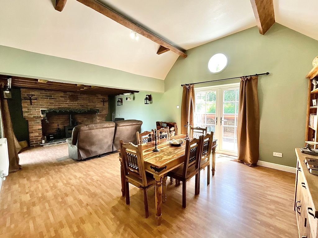 Property photo 2 of 44