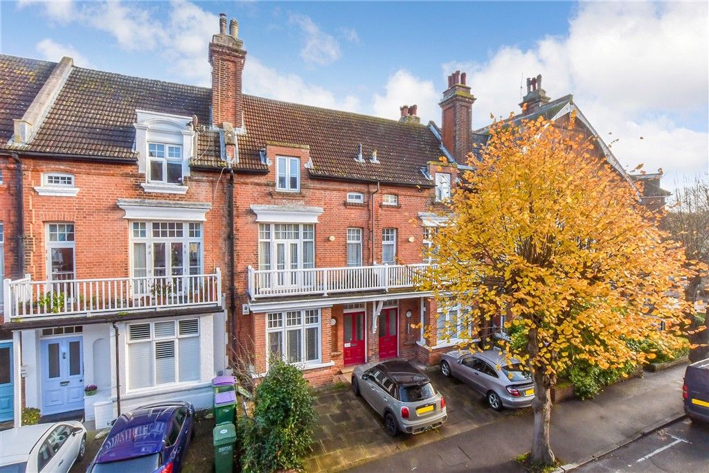 Property photo 2 of 8 External (Web)