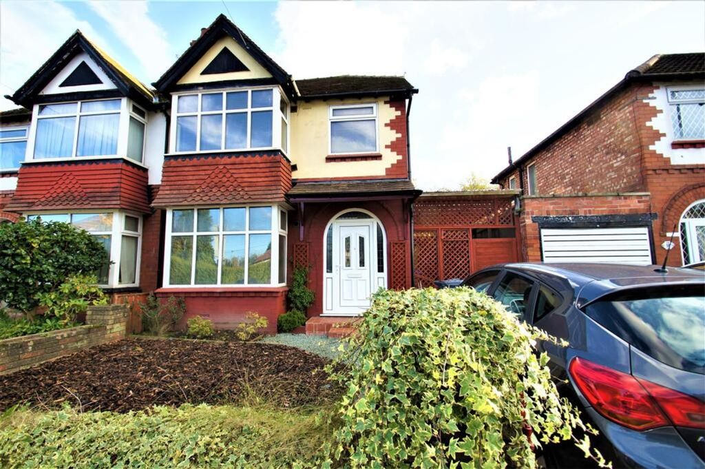 Property photo 1 of 13 Charming Front View Of A Beautifully Maintained Se...
