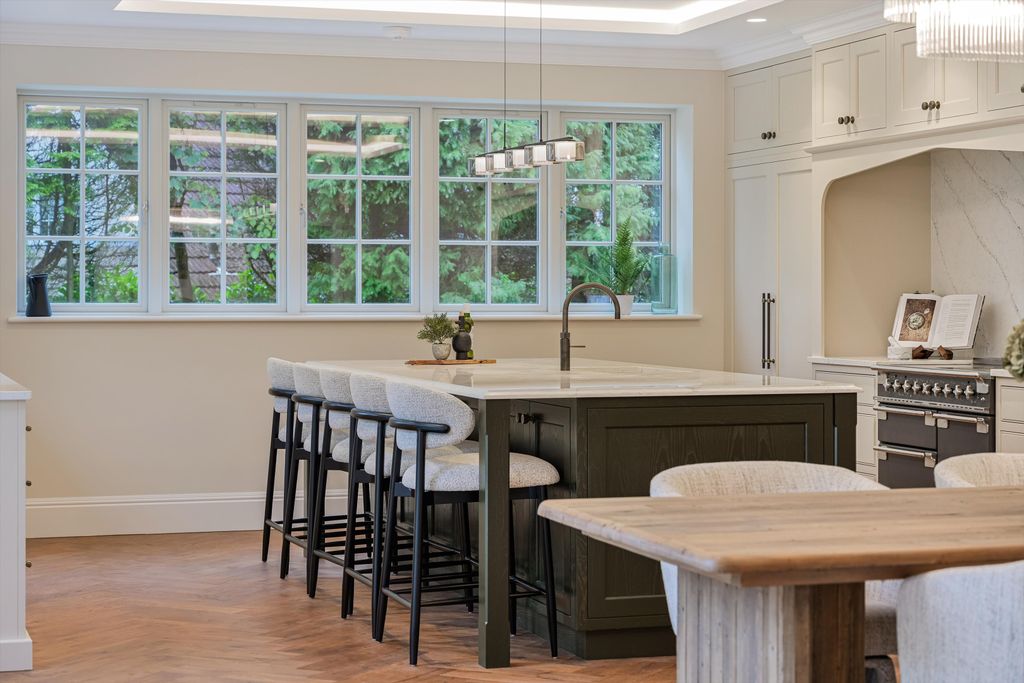 Property photo 3 of 30 Image