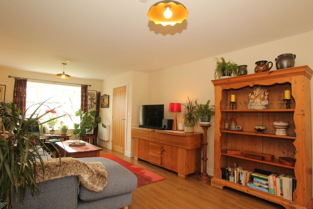 Property photo 2 of 16 Image 2