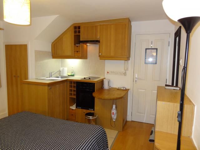 Property photo 3 of 7 Gallery