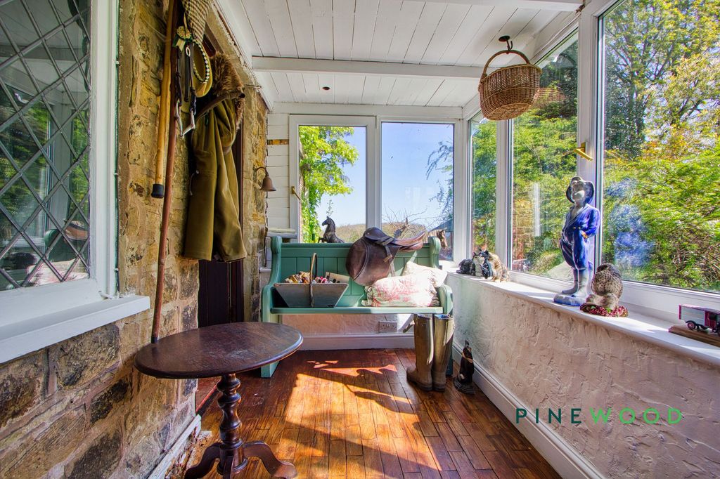Property photo 3 of 45 Porch