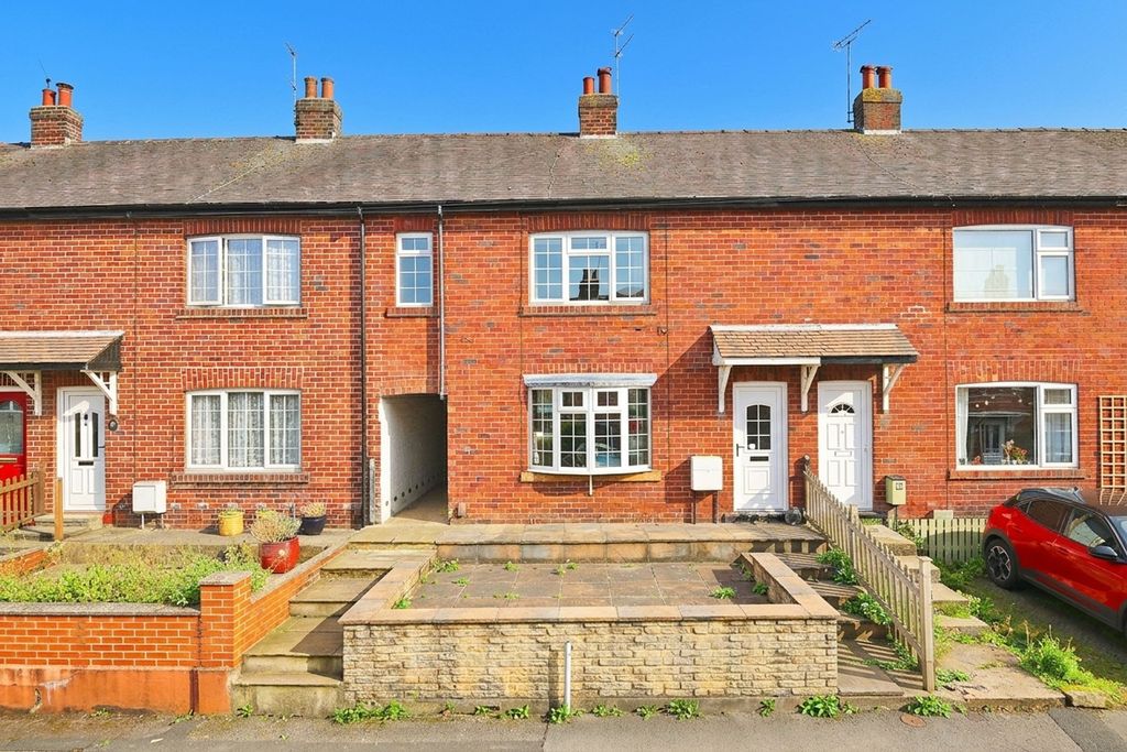 Property photo 1 of 11
