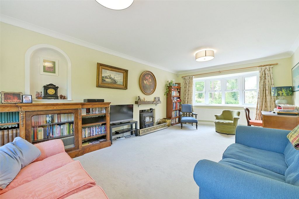 Property photo 3 of 10 Picture No. 05