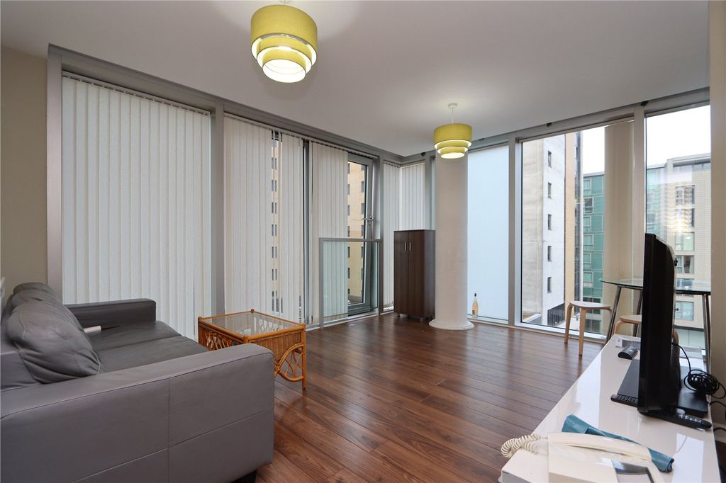 Property photo 2 of 12 Picture No. 06