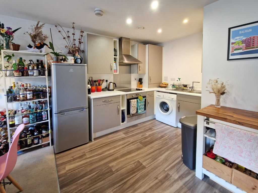 Property photo 3 of 13 Kitchen.Jpg