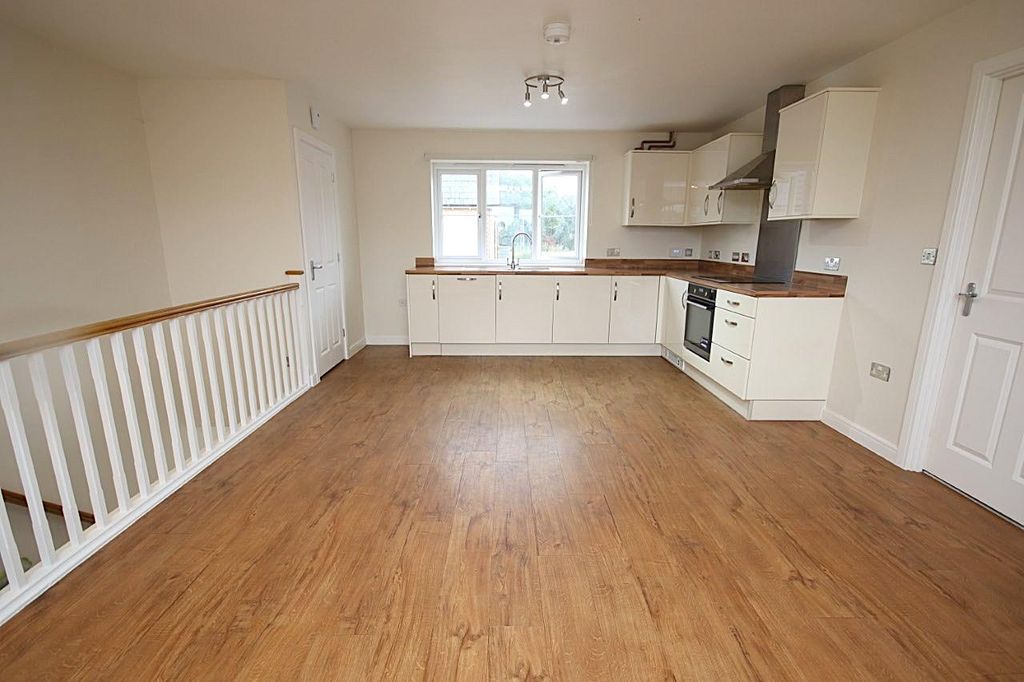 Property photo 3 of 14 Img_8203.Jpg